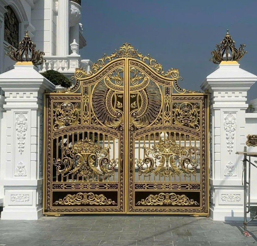 Cổng nhôm đúc Song Bình Phú Quý