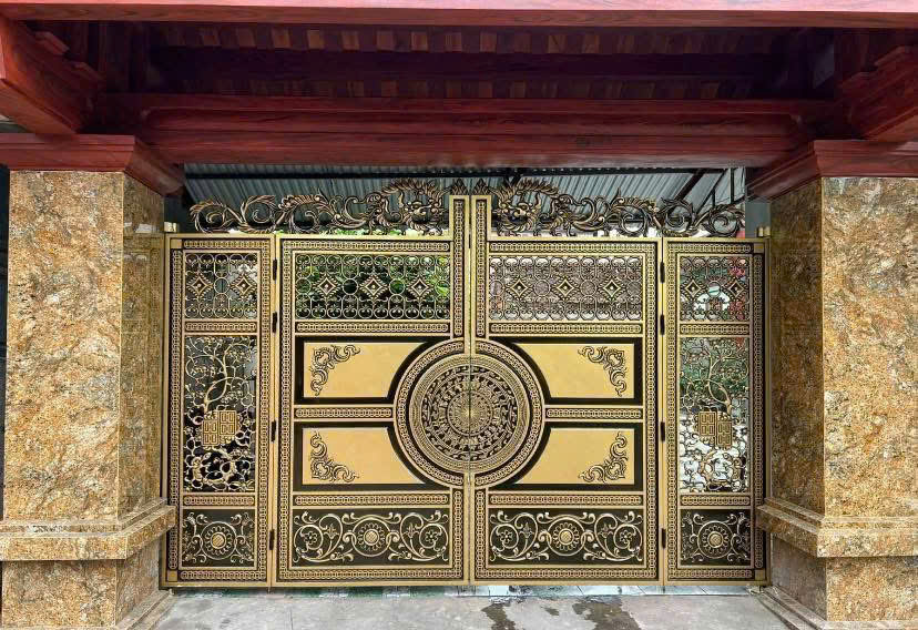 Cổng nhôm đúc Trống Đồng Cát Tường