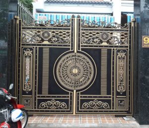 vệ sinh cổng nhôm đúc đúng cách để bền đẹp theo thời gian